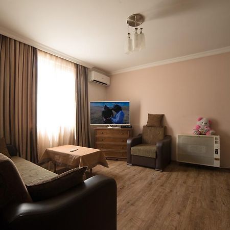 Angisa Apartment Batumi Exterior photo