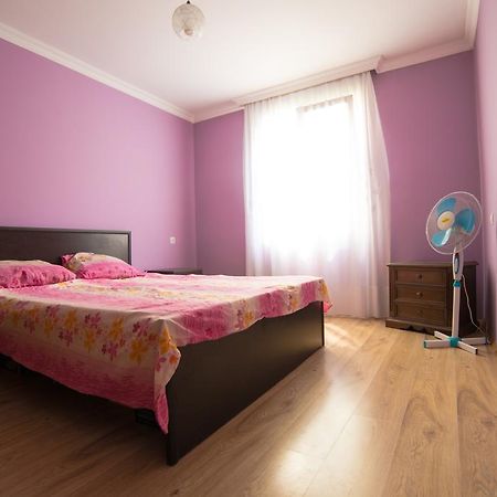 Angisa Apartment Batumi Exterior photo